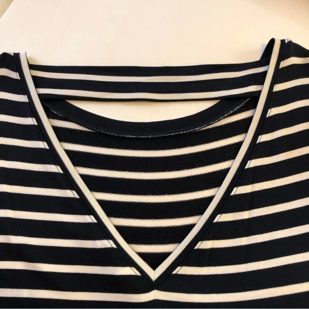 GAP Women’s NWT Navy/White Knee Length Dress With Opening in Back Size Small